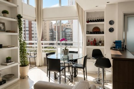 Sala de apartamento à venda com 1 quarto, 71m² em Vila Madalena, São Paulo