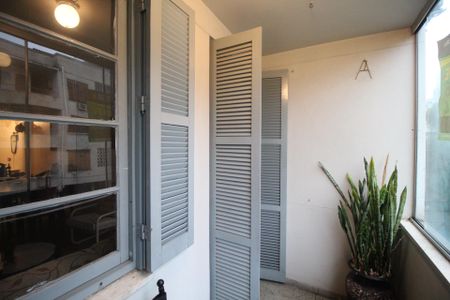 Apartamento à venda com 90m², 3 quartos e 2 vagasSacada
