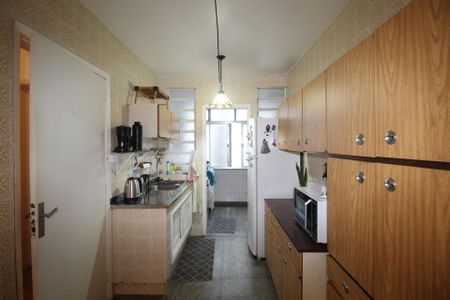 Apartamento à venda com 90m², 3 quartos e 2 vagasCozinha