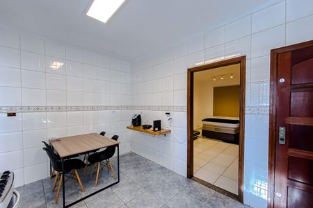 Cozinha de casa para alugar com 1 quarto, 701500m² em Vila Regente Feijó, São Paulo