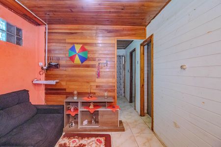 Casa à venda com 50m², 2 quartos e 3 vagas Casa à venda com 50m², 2 quartos e 3 vagasSala