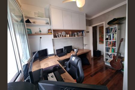 Apartamento à venda com 134m², 3 quartos e 3 vagas Apartamento à venda com 134m², 3 quartos e 3 vagasSala