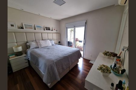 Apartamento à venda com 134m², 3 quartos e 3 vagas Apartamento à venda com 134m², 3 quartos e 3 vagasQuarto