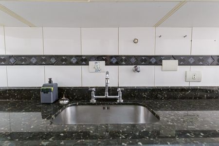 Cozinha de apartamento para alugar com 3 quartos, 101m² em Vila Uberabinha, São Paulo