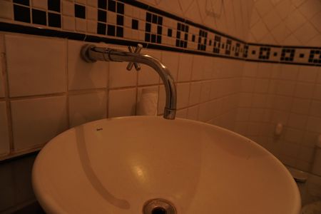 Casa de condomínio para alugar com 150m², 3 quartos e 3 vagasBanheiro Social
