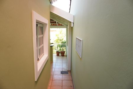Casa de condomínio para alugar com 150m², 3 quartos e 3 vagasGaragem corredor