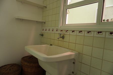 Casa de condomínio para alugar com 150m², 3 quartos e 3 vagasÁrea de Serviço