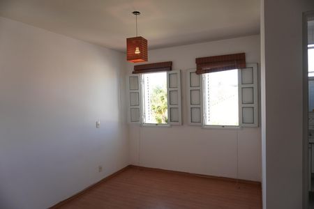 Casa de condomínio para alugar com 150m², 3 quartos e 3 vagasSuíte