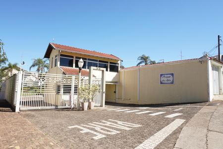 Casa de condomínio para alugar com 150m², 3 quartos e 3 vagasFachado do condomínio