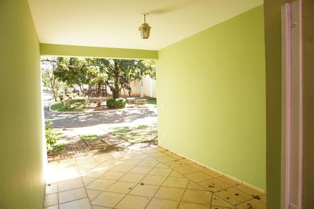 Casa de condomínio para alugar com 150m², 3 quartos e 3 vagasGaragem