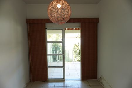 Casa de condomínio para alugar com 150m², 3 quartos e 3 vagasSala 2