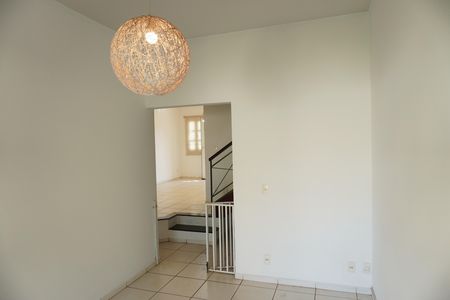 Casa de condomínio para alugar com 150m², 3 quartos e 3 vagasSala 2