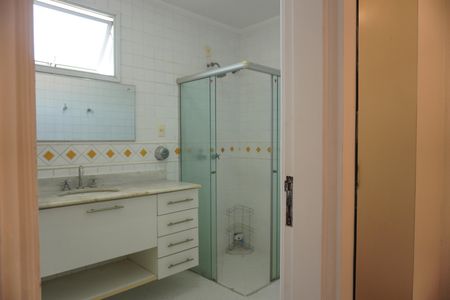 Casa de condomínio para alugar com 150m², 3 quartos e 3 vagasBanheiro da Suíte