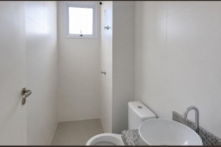 Banheiro de apartamento à venda com 1 quarto, 24m² em Nova Suíça, Belo Horizonte