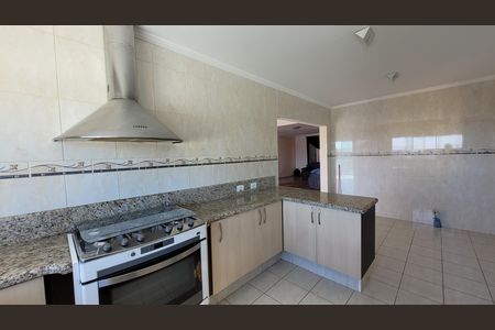 Casa de condomínio para alugar com 300m², 3 quartos e 4 vagas Casa de condomínio para alugar com 300m², 3 quartos e 4 vagasCozinha