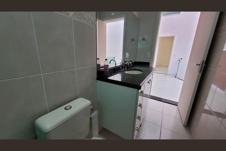Casa de condomínio para alugar com 300m², 3 quartos e 4 vagas Casa de condomínio para alugar com 300m², 3 quartos e 4 vagasBanheiro