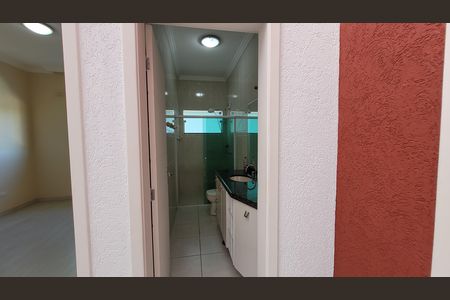 Casa de condomínio para alugar com 300m², 3 quartos e 4 vagas Casa de condomínio para alugar com 300m², 3 quartos e 4 vagasBanheiro