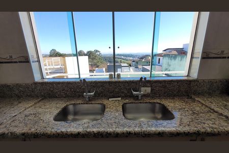 Casa de condomínio para alugar com 300m², 3 quartos e 4 vagas Casa de condomínio para alugar com 300m², 3 quartos e 4 vagasCozinha