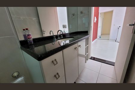 Casa de condomínio para alugar com 300m², 3 quartos e 4 vagas Casa de condomínio para alugar com 300m², 3 quartos e 4 vagasBanheiro