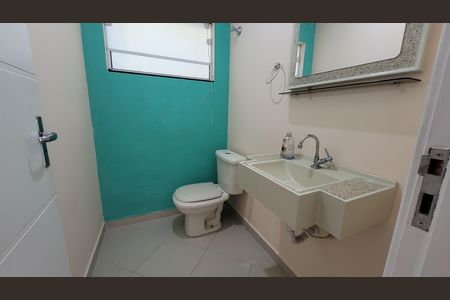 Casa de condomínio para alugar com 300m², 3 quartos e 4 vagas Casa de condomínio para alugar com 300m², 3 quartos e 4 vagasLavabo