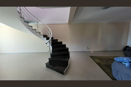 Sala de casa de condomínio para alugar com 3 quartos, 300m² em Vila Monte Belo, Itaquaquecetuba