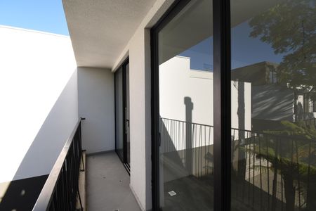 Sacada de casa de condomínio à venda com 3 quartos, 136m² em Guabirotuba, Curitiba