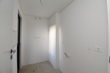 Casa de condomínio à venda com 136m², 3 quartos e 2 vagasLavabo