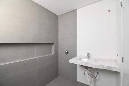 Casa de condomínio à venda com 136m², 3 quartos e 2 vagasBanheiro 2