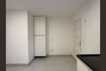 Cozinha de casa à venda com 2 quartos, 130m² em Mirandópolis, São Paulo