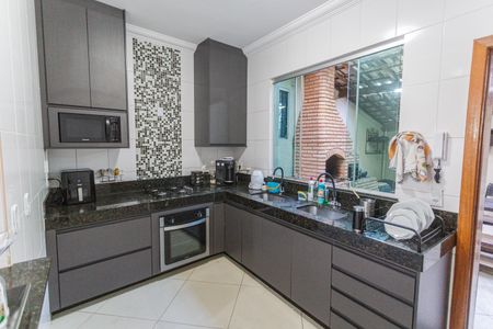 Cozinha de casa à venda com 3 quartos, 111m² em Nova Vista, Belo Horizonte