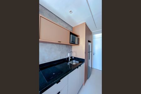 Cozinha de apartamento para alugar com 1 quarto, 32m² em Perdizes, São Paulo