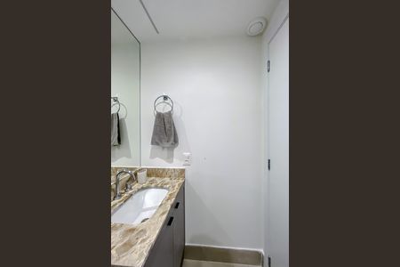 Banheiro de apartamento para alugar com 1 quarto, 32m² em Perdizes, São Paulo