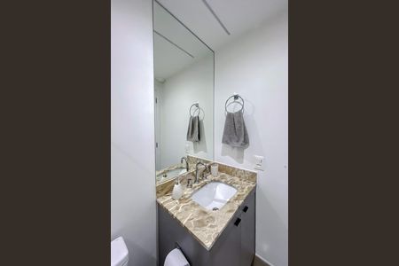 Banheiro de apartamento para alugar com 1 quarto, 32m² em Perdizes, São Paulo