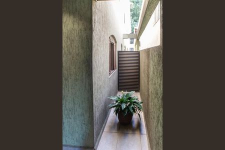 Entrada de casa para alugar com 2 quartos, 210m² em Furnas, São Paulo