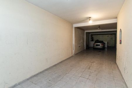 Garagem de casa para alugar com 2 quartos, 210m² em Furnas, São Paulo