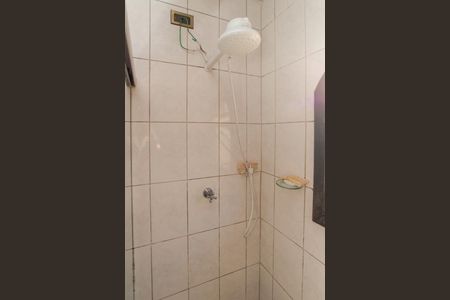 Banheiro de casa para alugar com 2 quartos, 180m² em Furnas, São Paulo