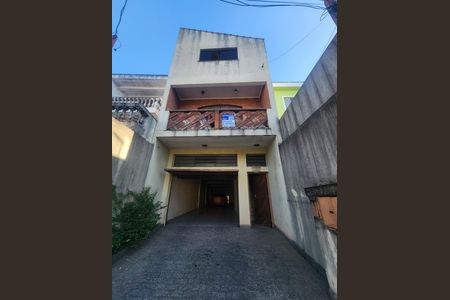 Fachada de casa para alugar com 2 quartos, 180m² em Furnas, São Paulo