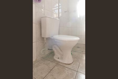 Banheiro de casa para alugar com 2 quartos, 180m² em Furnas, São Paulo