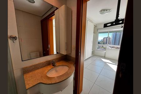 Apartamento para alugar com 74m², 2 quartos e sem vaga