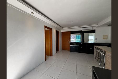 Apartamento para alugar com 74m², 2 quartos e sem vaga