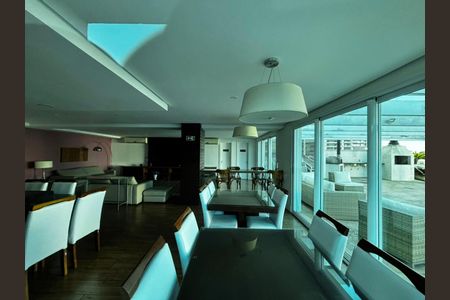 Apartamento para alugar com 74m², 2 quartos e sem vaga