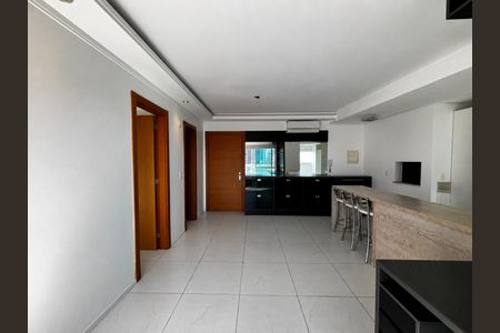 Apartamento para alugar com 74m², 2 quartos e sem vaga