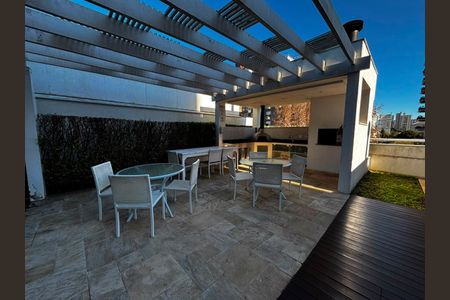 Apartamento para alugar com 74m², 2 quartos e sem vaga