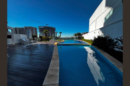Apartamento para alugar com 74m², 2 quartos e sem vaga