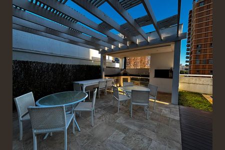 Apartamento para alugar com 74m², 2 quartos e sem vaga