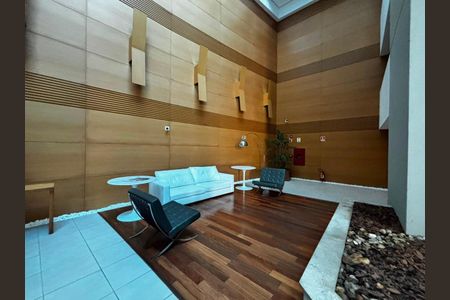 Apartamento para alugar com 74m², 2 quartos e sem vaga