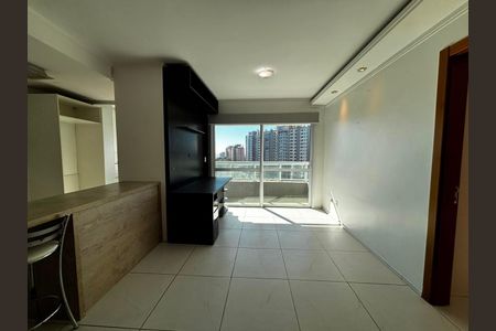 Apartamento para alugar com 74m², 2 quartos e sem vaga