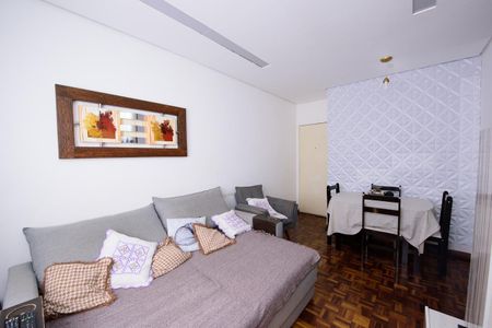 Sala de apartamento para alugar com 3 quartos, 65m² em Camargos, Belo Horizonte
