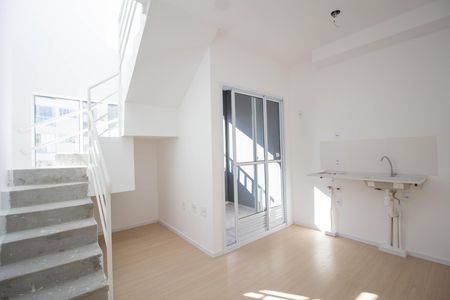 Sala/Cozinha de apartamento para alugar com 1 quarto, 63m² em Vila Pereira Barreto, São Paulo