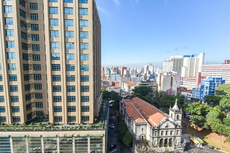 Vista do banheiro de apartamento para alugar com 1 quarto, 50m² em Sé, São Paulo